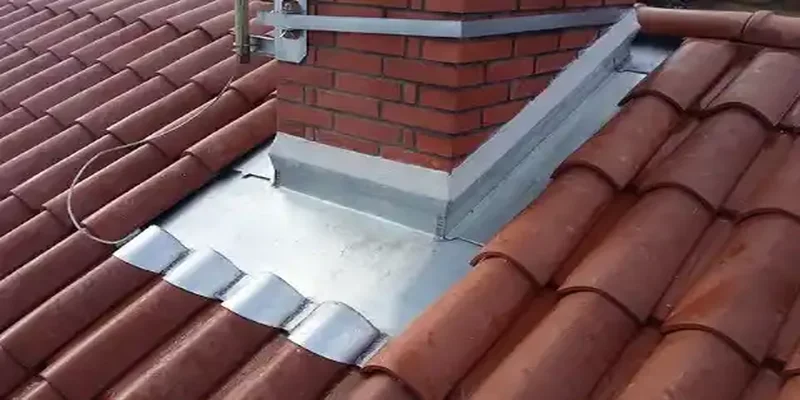 travaux de zinguerie et pose de gouttières zinc à Moutier Malcard